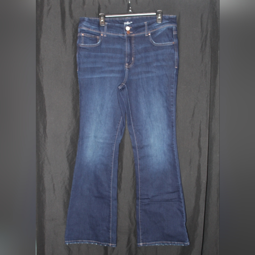Maurices ever flex boot cut jeans NWOT